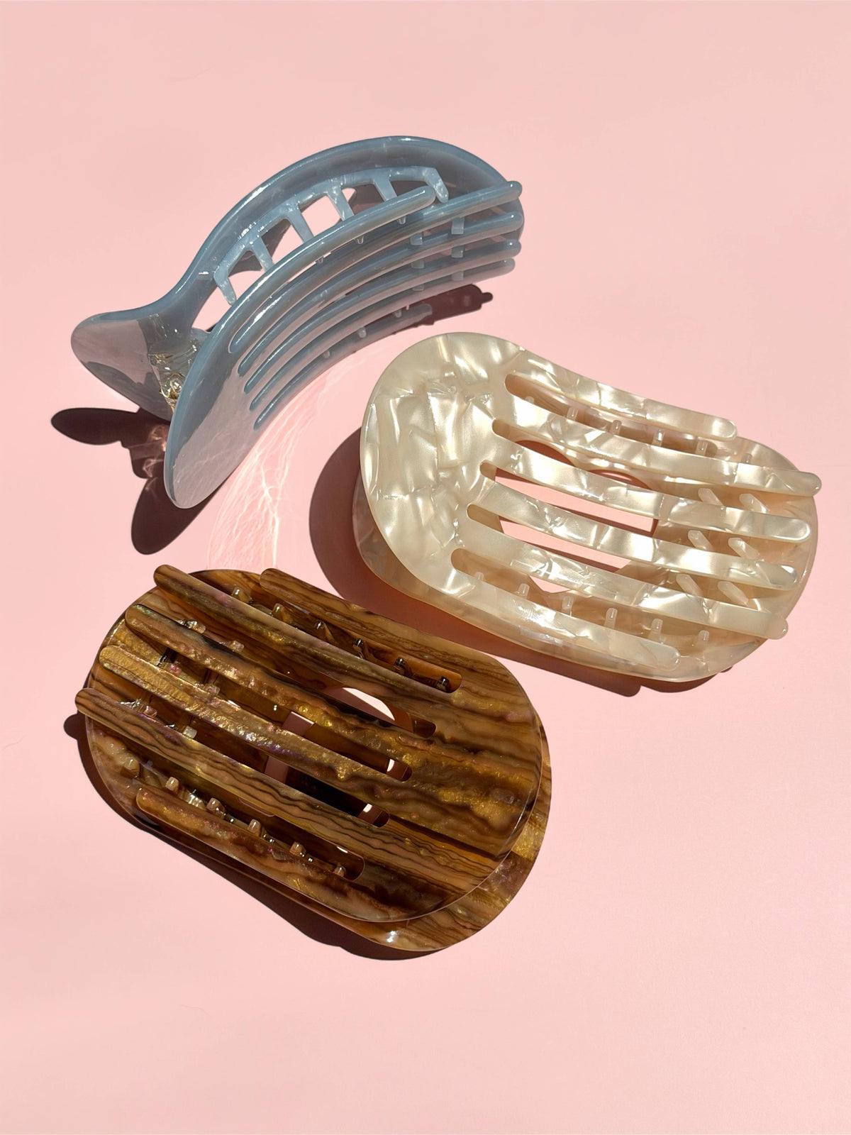 Horseshoe Shaped Flat Claw