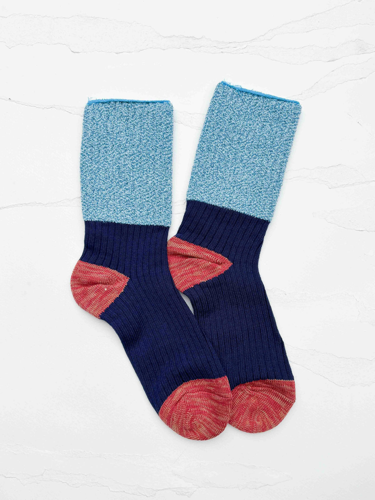 Color Block Textured Crew Socks: Blue/Navy
