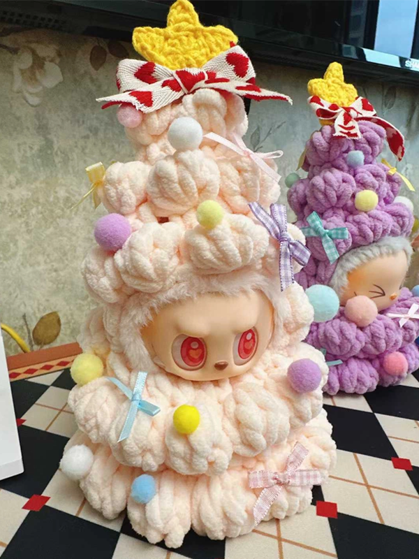 Labubu Christmas Tree Outfit: Assorted