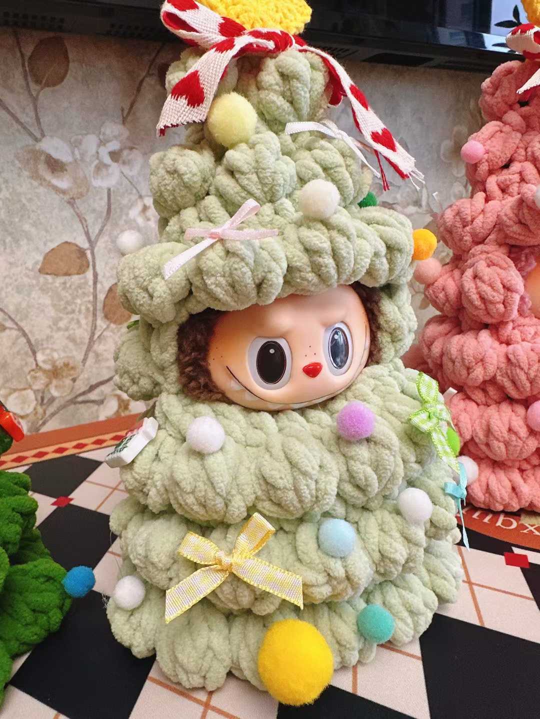 Labubu Christmas Tree Outfit: Assorted