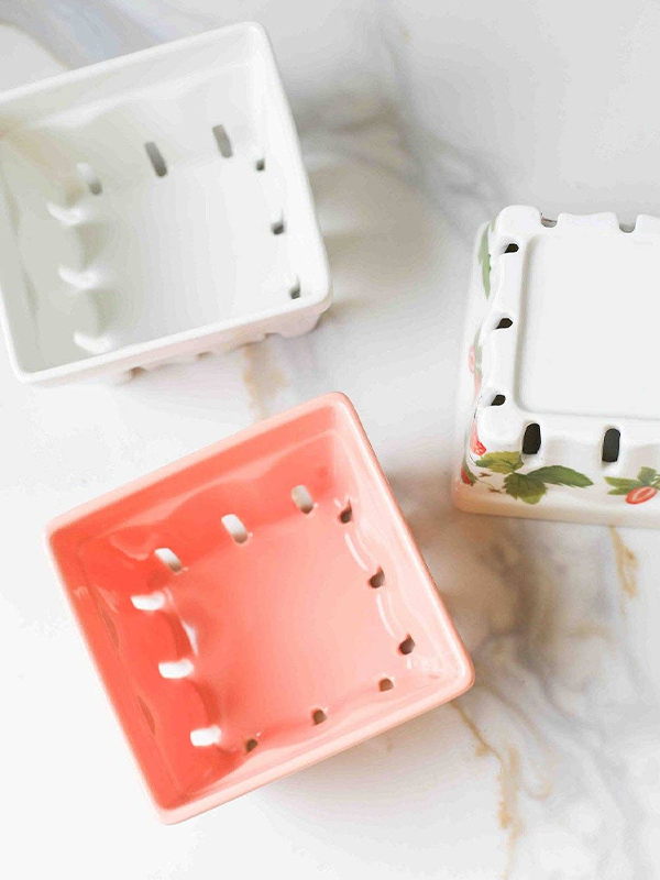 Berry Box Porcelain Colander: Pink