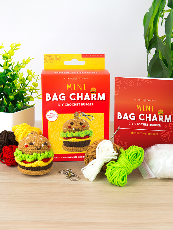 DIY Crochet Bag Charm: Burger