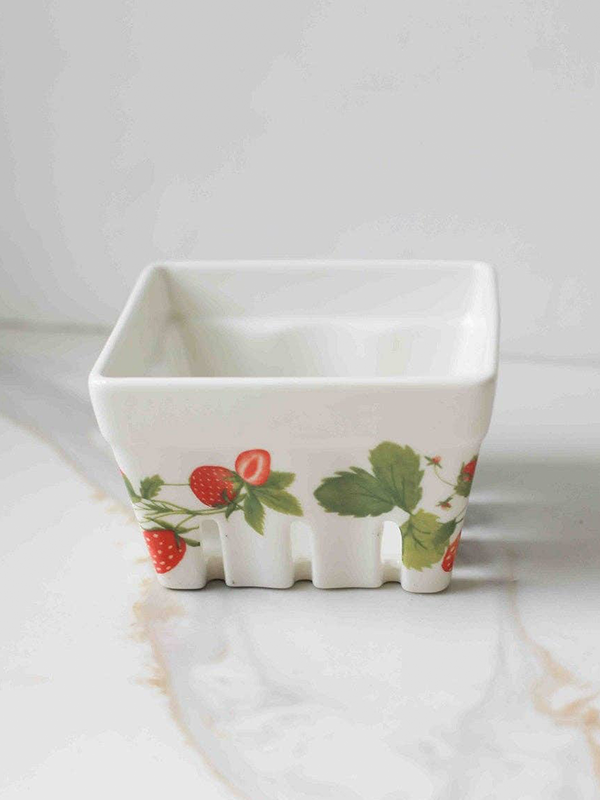 Berry Box Porcelain Colander: Strawberry
