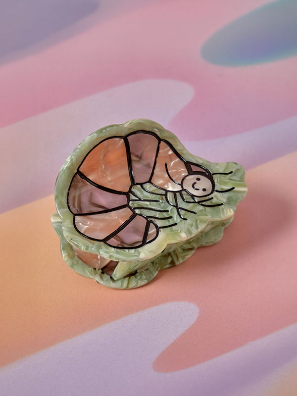 Pillbug Hair Claw