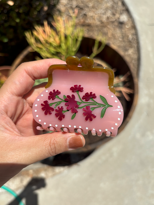 Vintage Floral Coin Purse Hair Claw: Strawberry