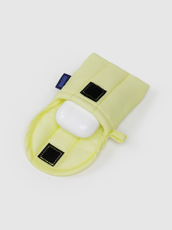 Puffy Earbuds Case: Pomelo