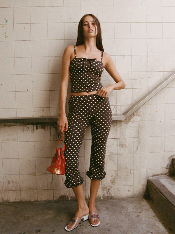 Ruffle Capri: Espresso Dot