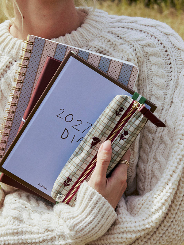 Elastic Pen Pouch: Garden Grid