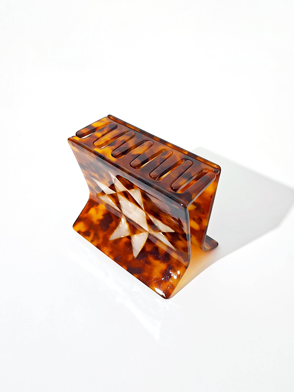 Tortoise Shell Quilt Claw