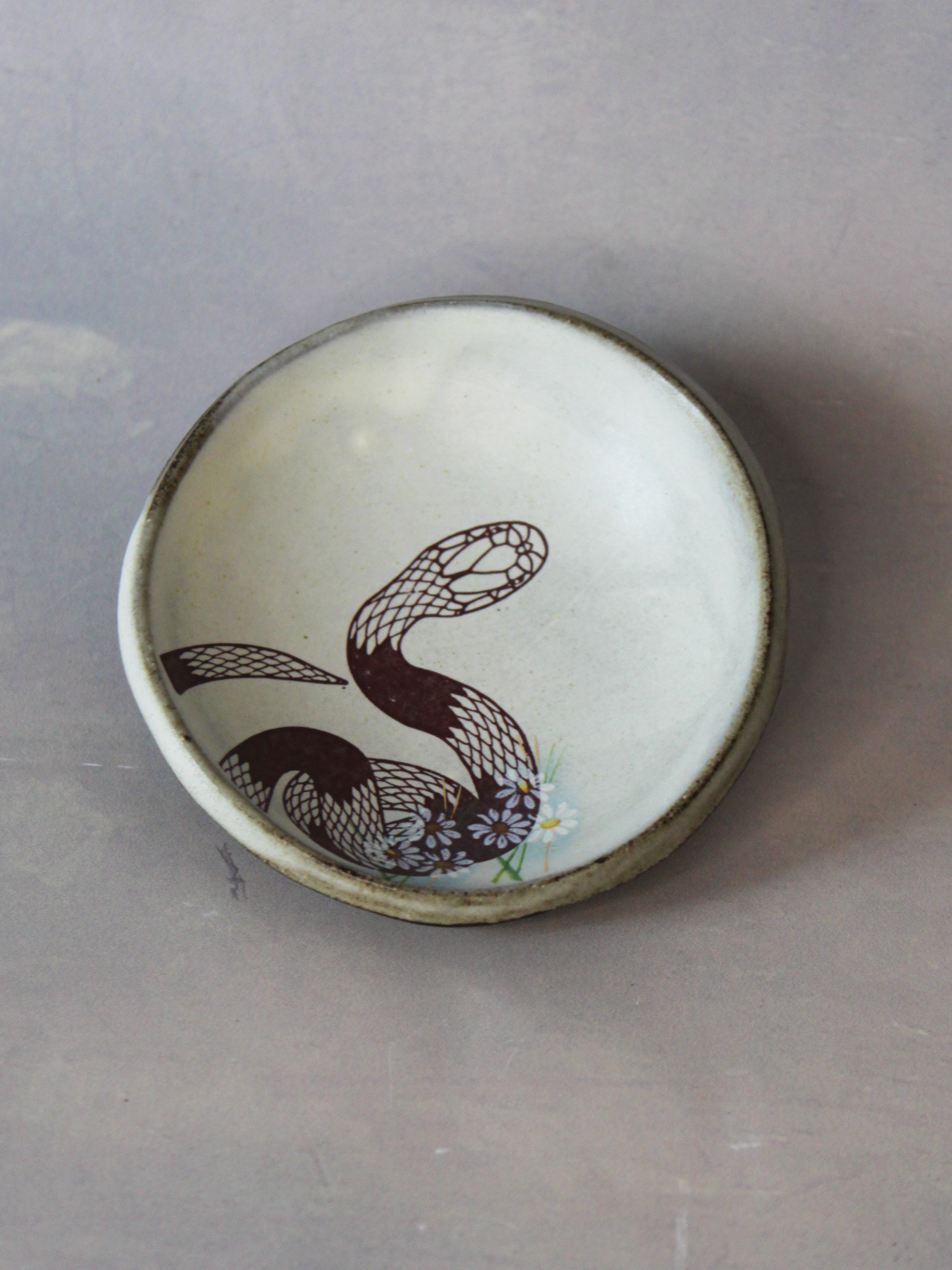 Ring Dish: Snake & Flowers (White)