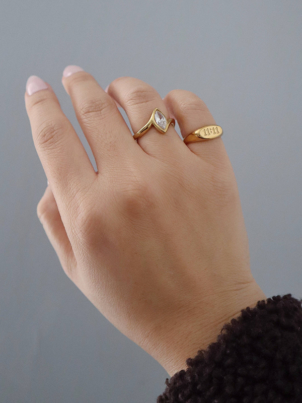 11:11 Ring