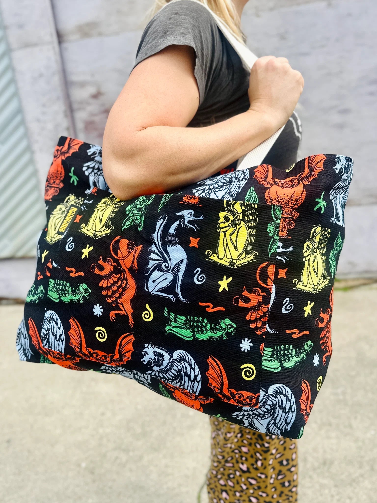 Mega Tote: Gargoyles