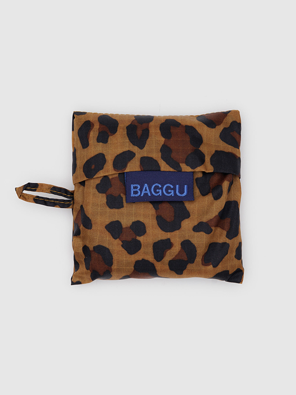 Baby Baggu in Leopard print, a compact and trendy mini tote bag featuring a bold animal print, perfect for carrying small essentials with a touch of style.