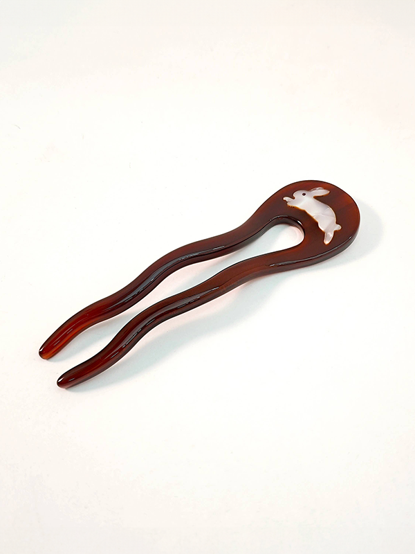 Rabbit French Pin: Mahogany