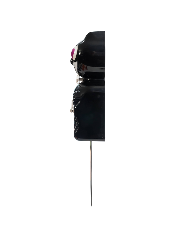 Kit Cat Klock: Classic Black with Magenta Heart Eyes