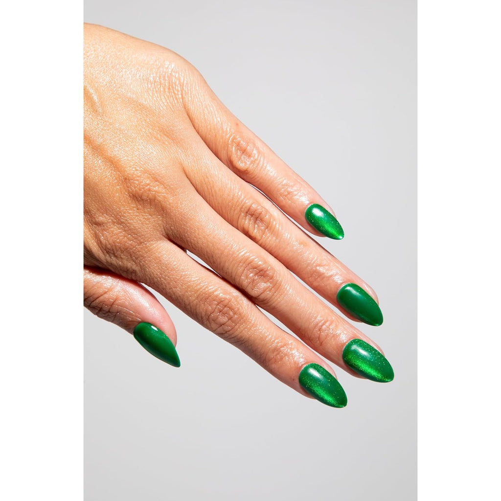 Chill Tips Emerald Tower, a set of elegant emerald-green press-on nail tips in a sleek, tower-like design, perfect for adding a bold and stylish touch to your manicure.