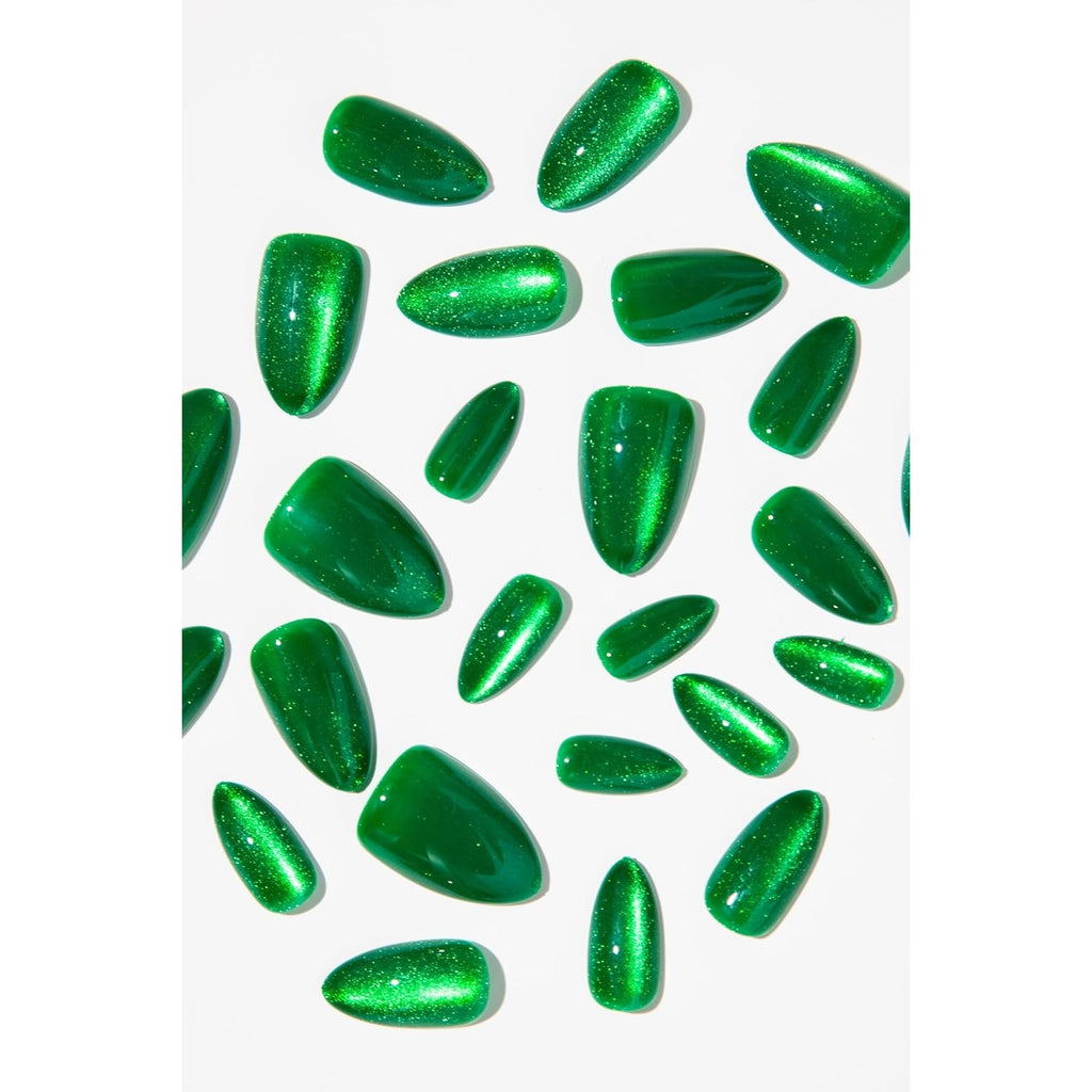 Chill Tips Emerald Tower, a set of elegant emerald-green press-on nail tips in a sleek, tower-like design, perfect for adding a bold and stylish touch to your manicure.