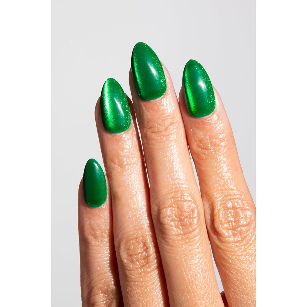 Chill Tips Emerald Tower, a set of elegant emerald-green press-on nail tips in a sleek, tower-like design, perfect for adding a bold and stylish touch to your manicure.