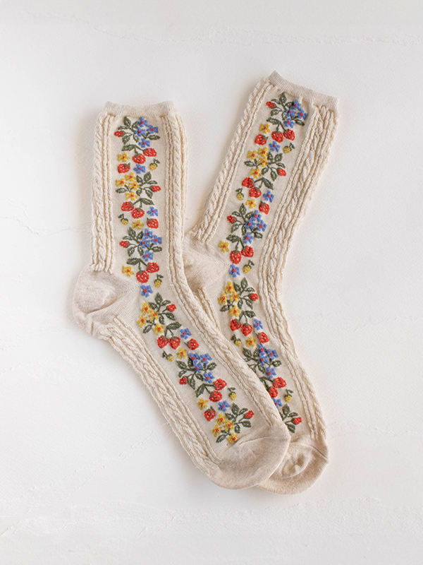 Vintage Strawberry Socks: Oatmeal