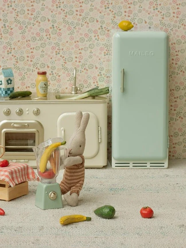 Miniature Fridge: Mint