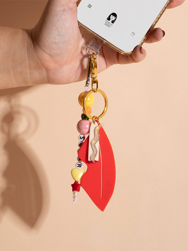 Smoky Lips Charm
