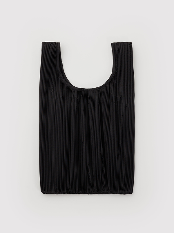 Pleated Baggu: Black