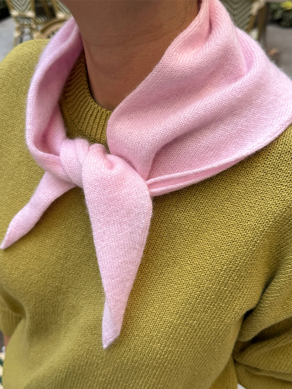 Cashmere Bandana: Baby Pink