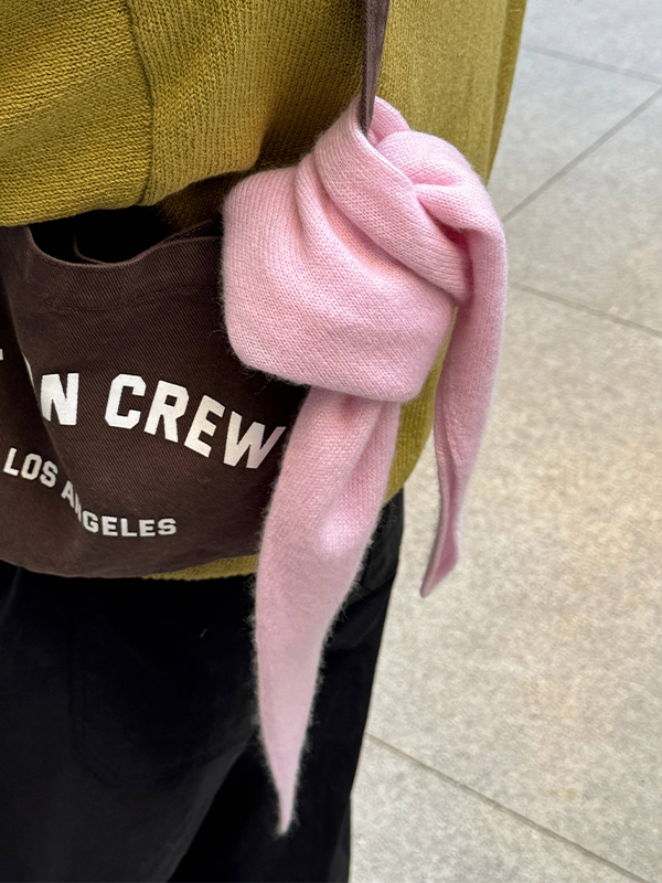 Cashmere Bandana: Baby Pink