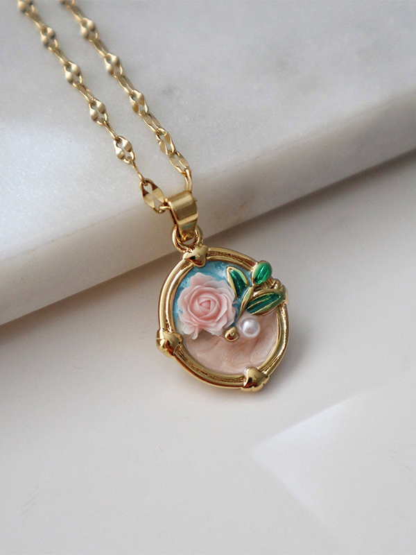 Rose Bloom Necklace