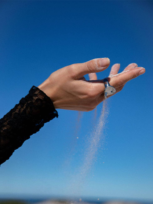 Anya Ring
