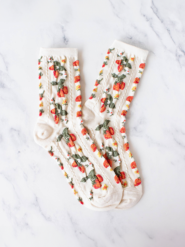 Strawberry Farm Socks: Cream