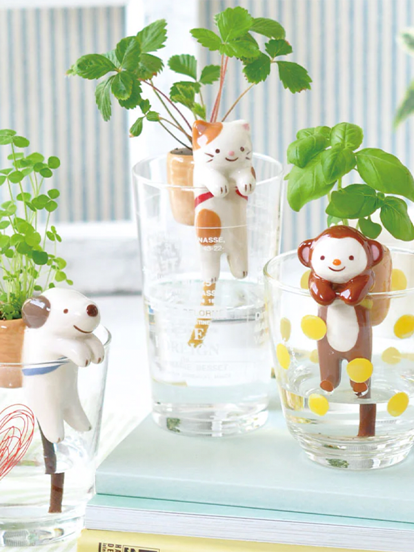 Shippon: Cat (Wild Strawberry)