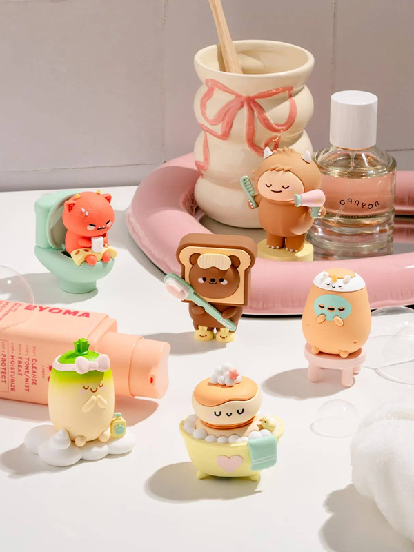 Smoko Friends Bathroom Blind Box: Assorted