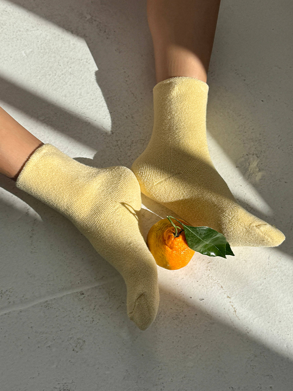 Cloud Socks: Lemon Water