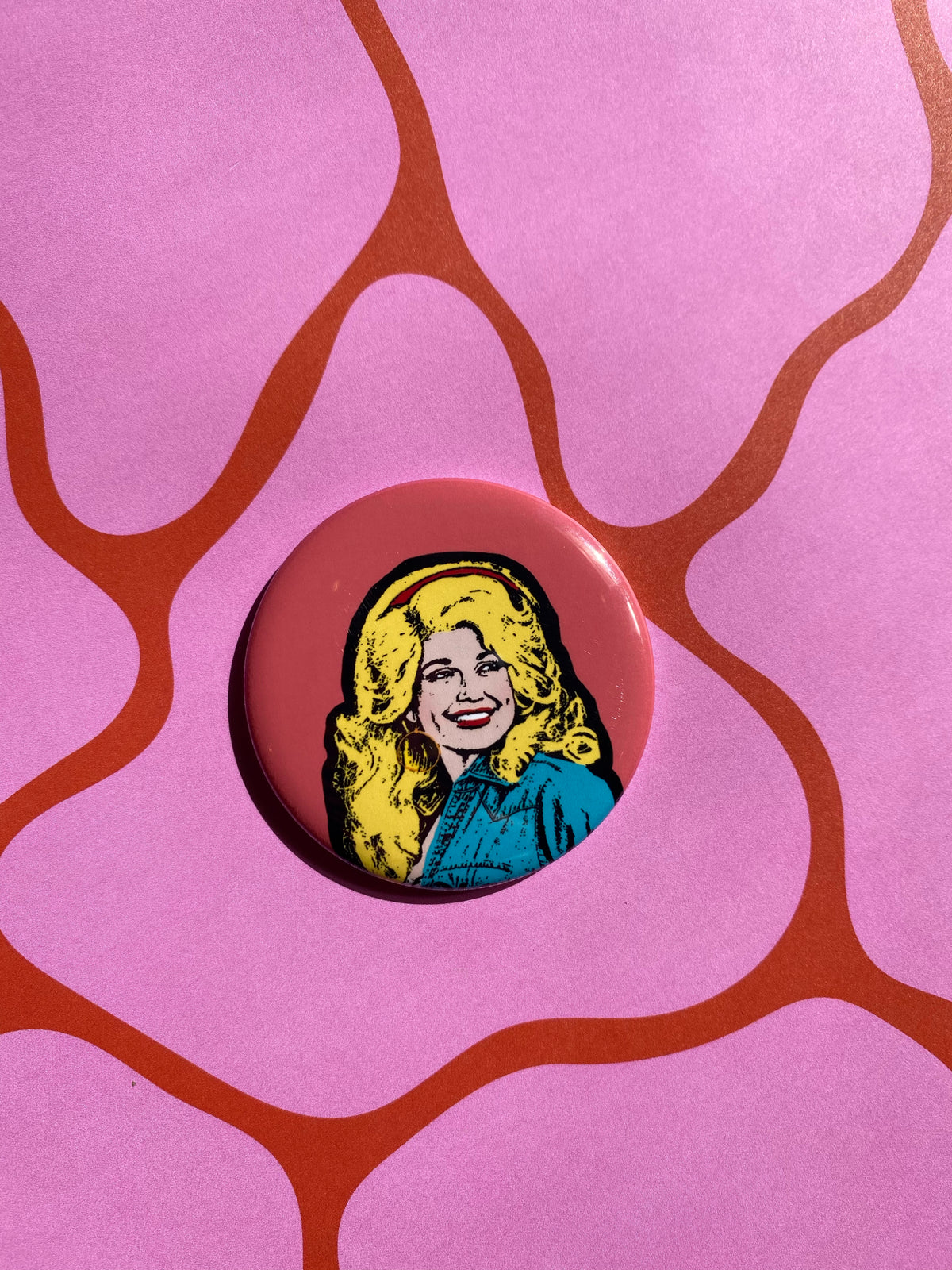Dolly Round Magnet